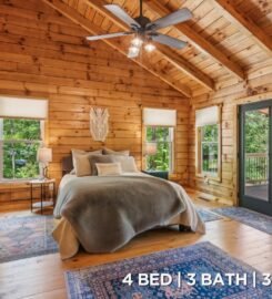 Julia Krusac | The Mountain Team Real Estate Team | RE/MAX Town & Country