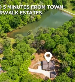 Julia Krusac | The Mountain Team Real Estate Team | RE/MAX Town & Country