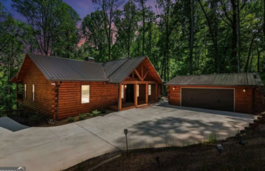 Amy Klassen | The Mountain Team | RE/MAX Town & Country